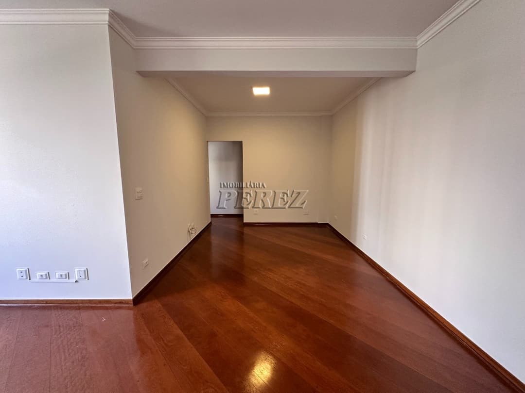 Apartamento para alugar no Edifício Costa Esmeralda na Gleba Palhano, região sul de Londrina - Foto 6