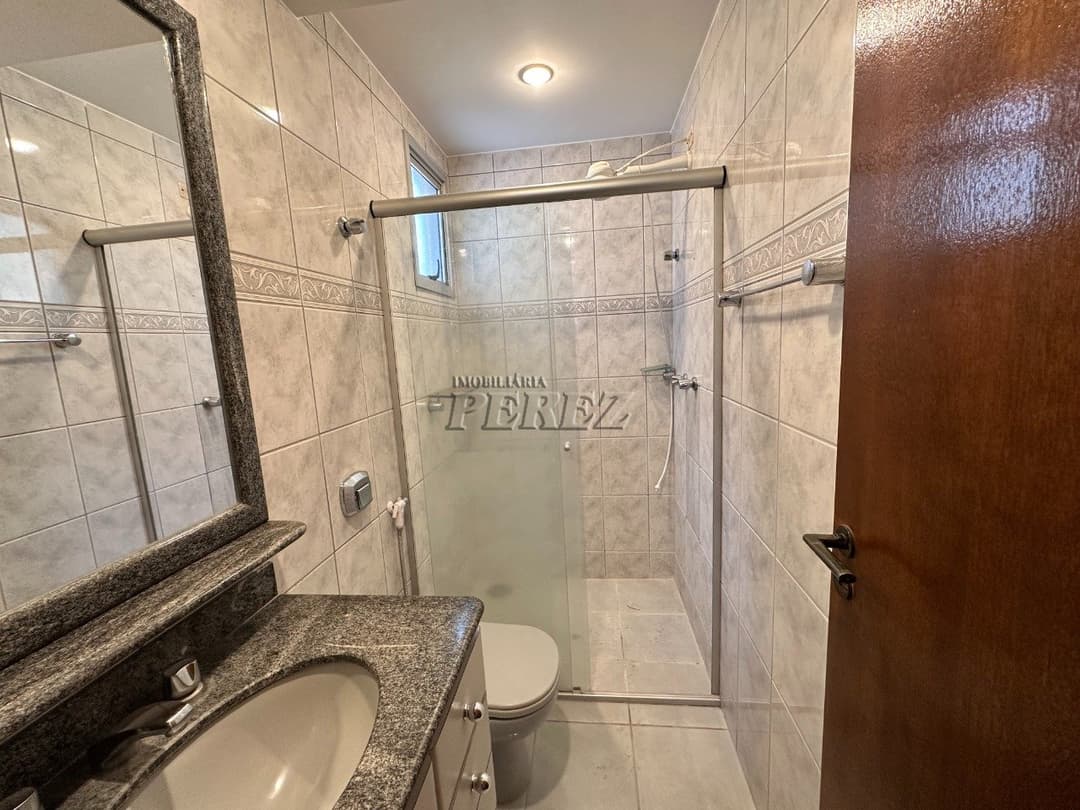 Apartamento para alugar no Edifício Costa Esmeralda na Gleba Palhano, região sul de Londrina - Foto 9