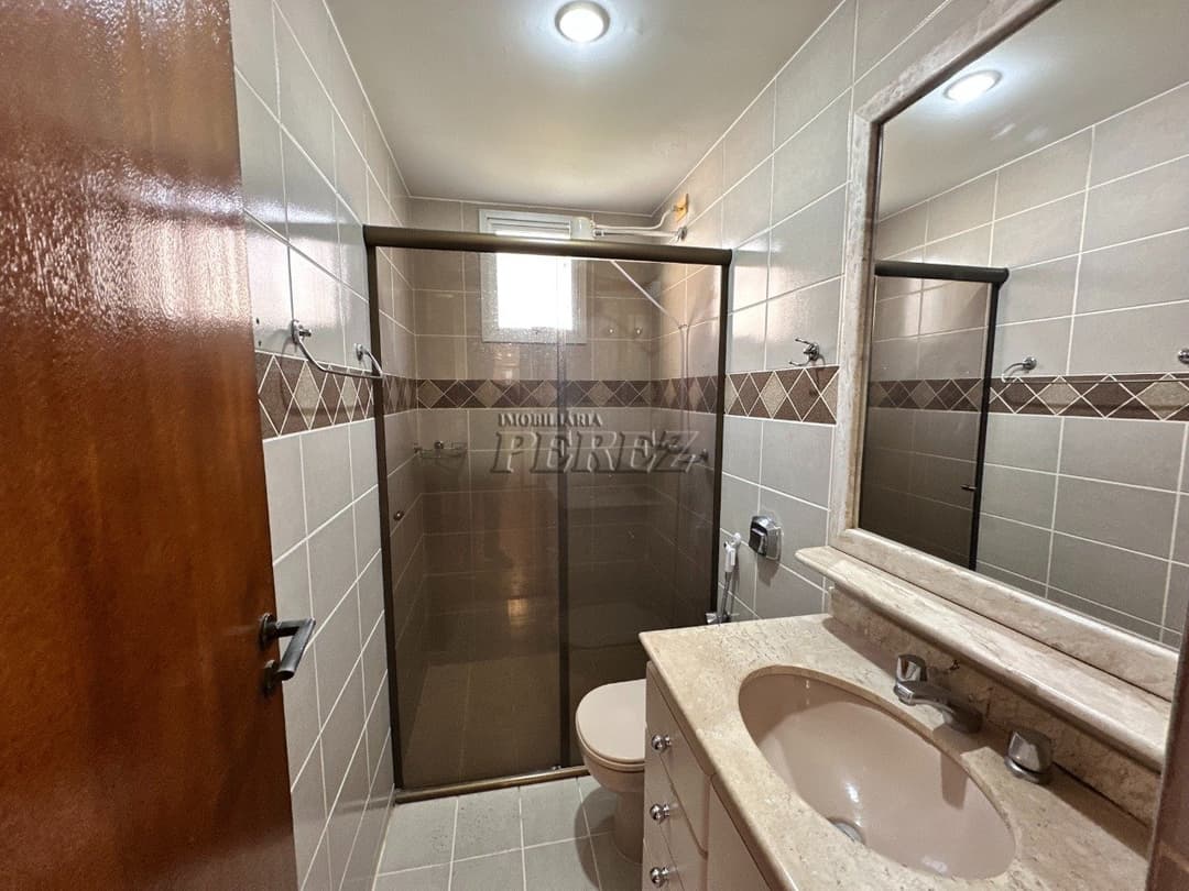 Apartamento para alugar no Edifício Costa Esmeralda na Gleba Palhano, região sul de Londrina - Foto 11