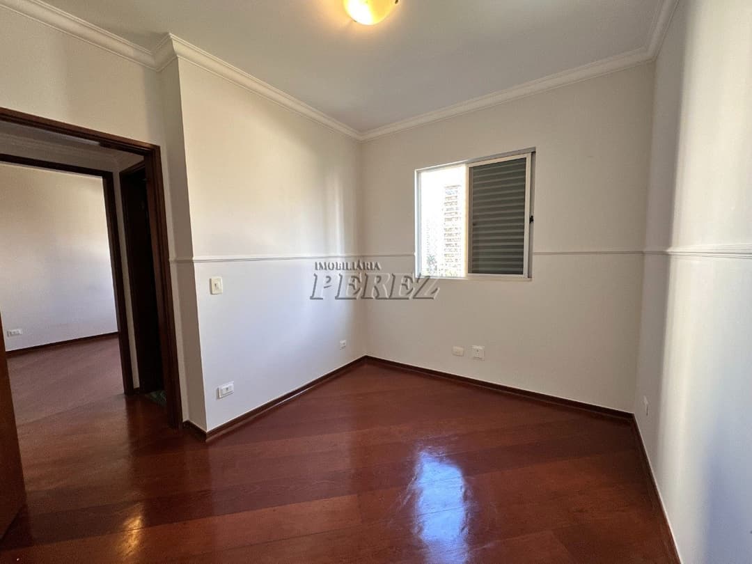 Apartamento para alugar no Edifício Costa Esmeralda na Gleba Palhano, região sul de Londrina - Foto 12