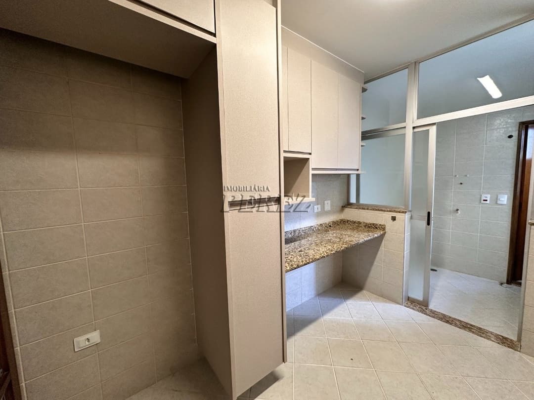 Apartamento para alugar no Edifício Costa Esmeralda na Gleba Palhano, região sul de Londrina - Foto 15