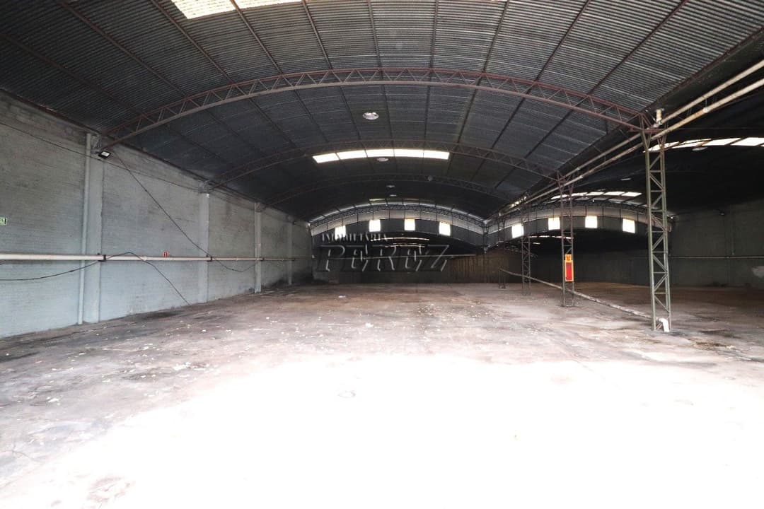 Barracão para alugar no Cilo 3, região oeste de Londrina - Foto 1