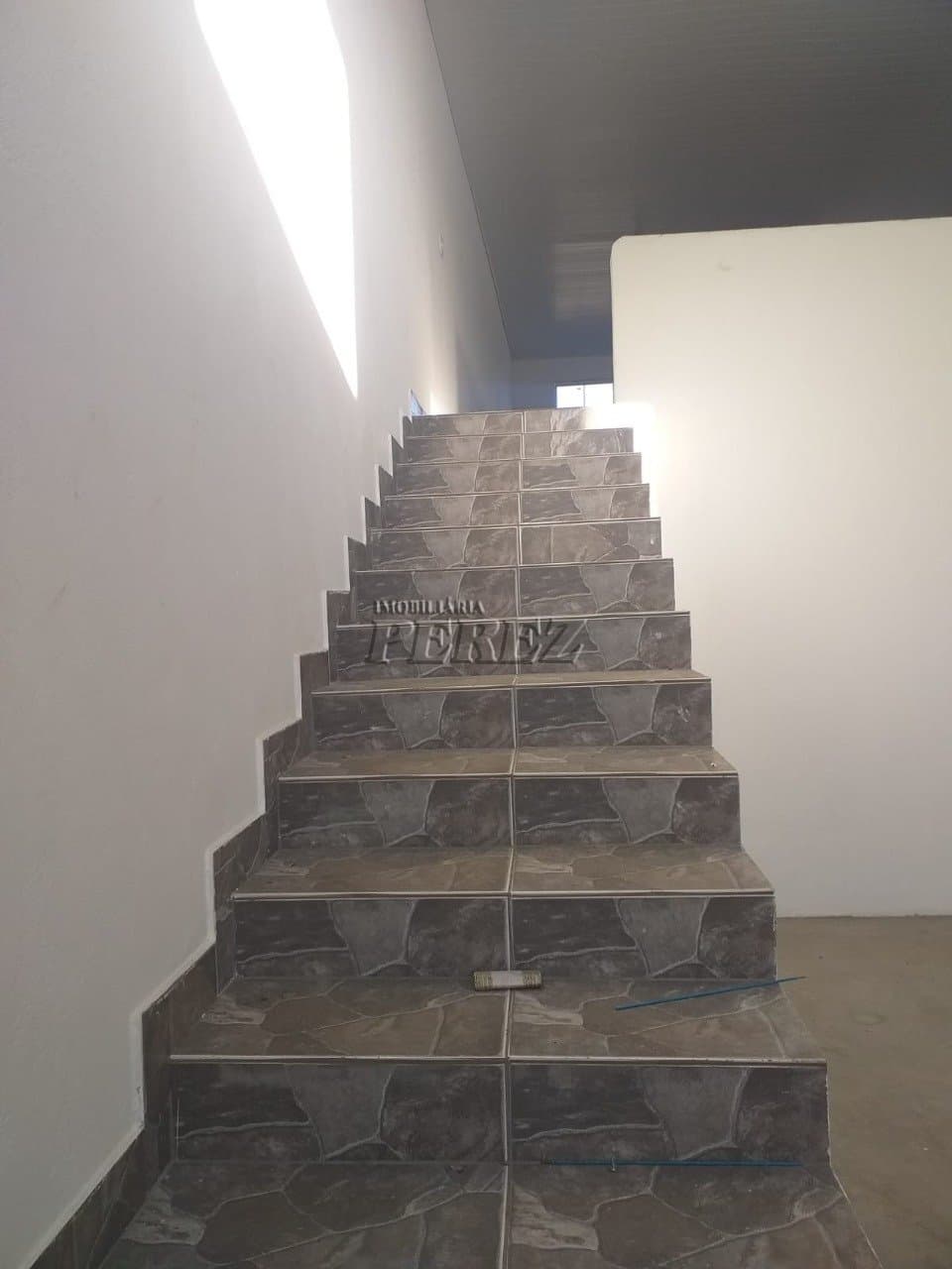 Barracão Comercial à Venda na Zona Leste de Londrina - Espaço e Versatilidade para o Seu Negócio! - Foto 5