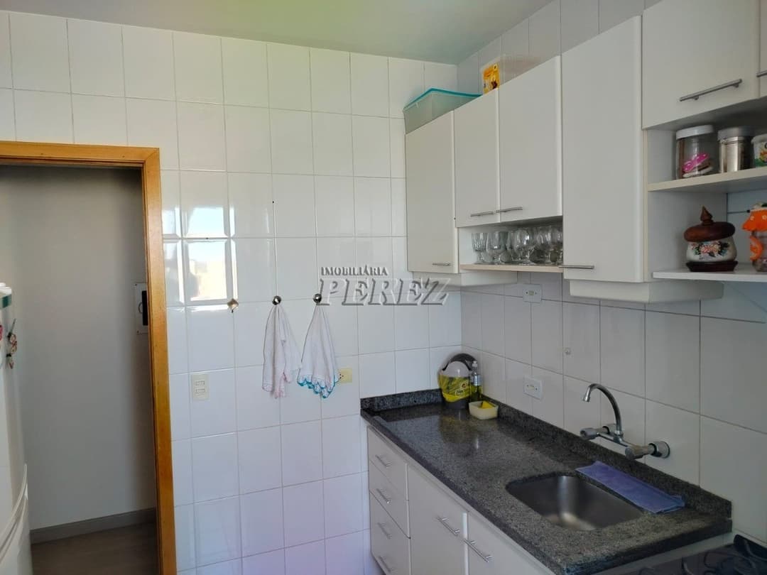 Apartamento à venda em Andar Alto com 2 Dormitórios, Sacada e Área Gourmet - Vista Privilegiada em Londrina!