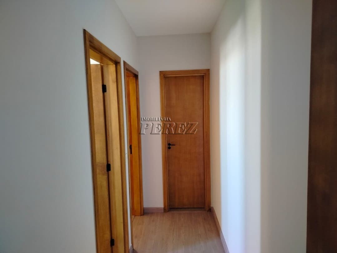 Apartamento à venda em Andar Alto com 2 Dormitórios, Sacada e Área Gourmet - Vista Privilegiada em Londrina!