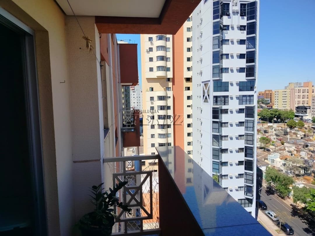 Apartamento à venda em Andar Alto com 2 Dormitórios, Sacada e Área Gourmet - Vista Privilegiada em Londrina!