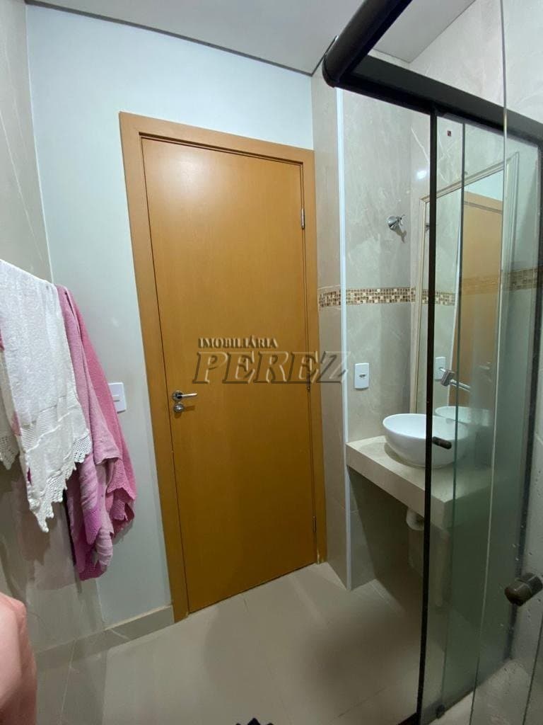 Apartamento à Venda no Terra de Santa Cruz I em Cambé - 2 Dormitórios e Lazer Completo!