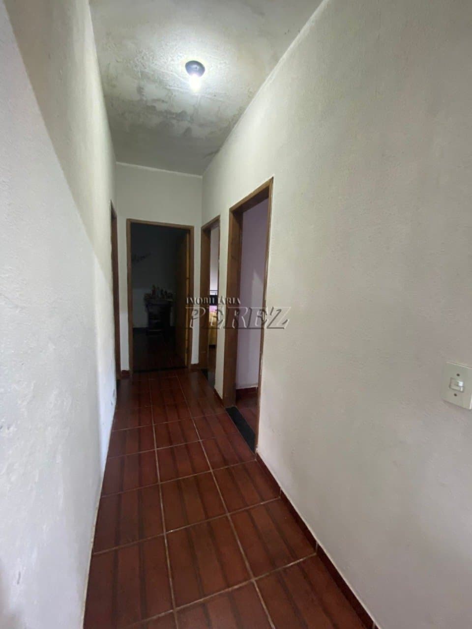 Casa à Venda na Zona Norte de Londrina - 3 Quartos em Terreno de 320m² - Foto 5
