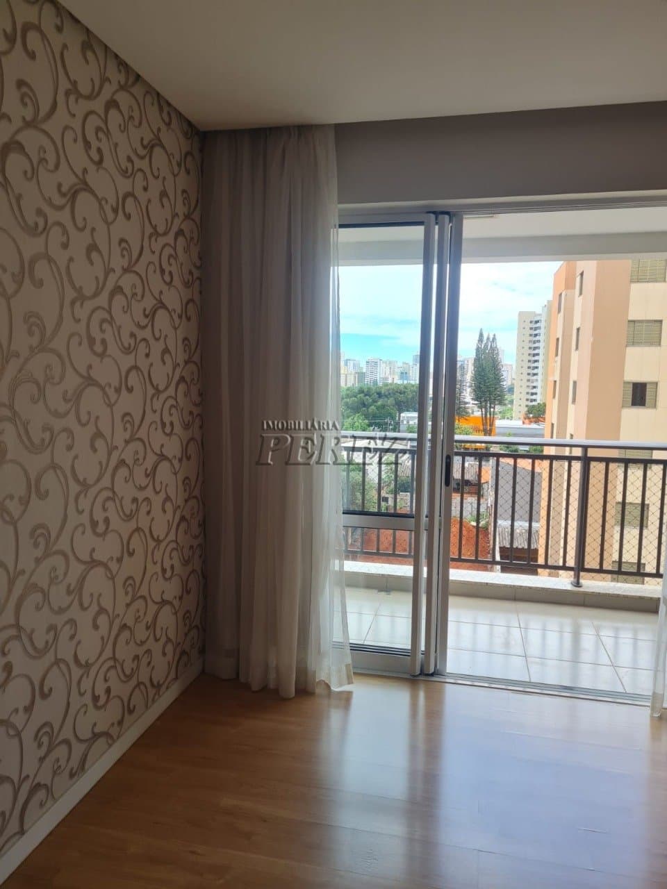 Apartamento à venda no Solar Lalique - 3 Dormitórios com Suíte e Sacada em Londrina! - Foto 0