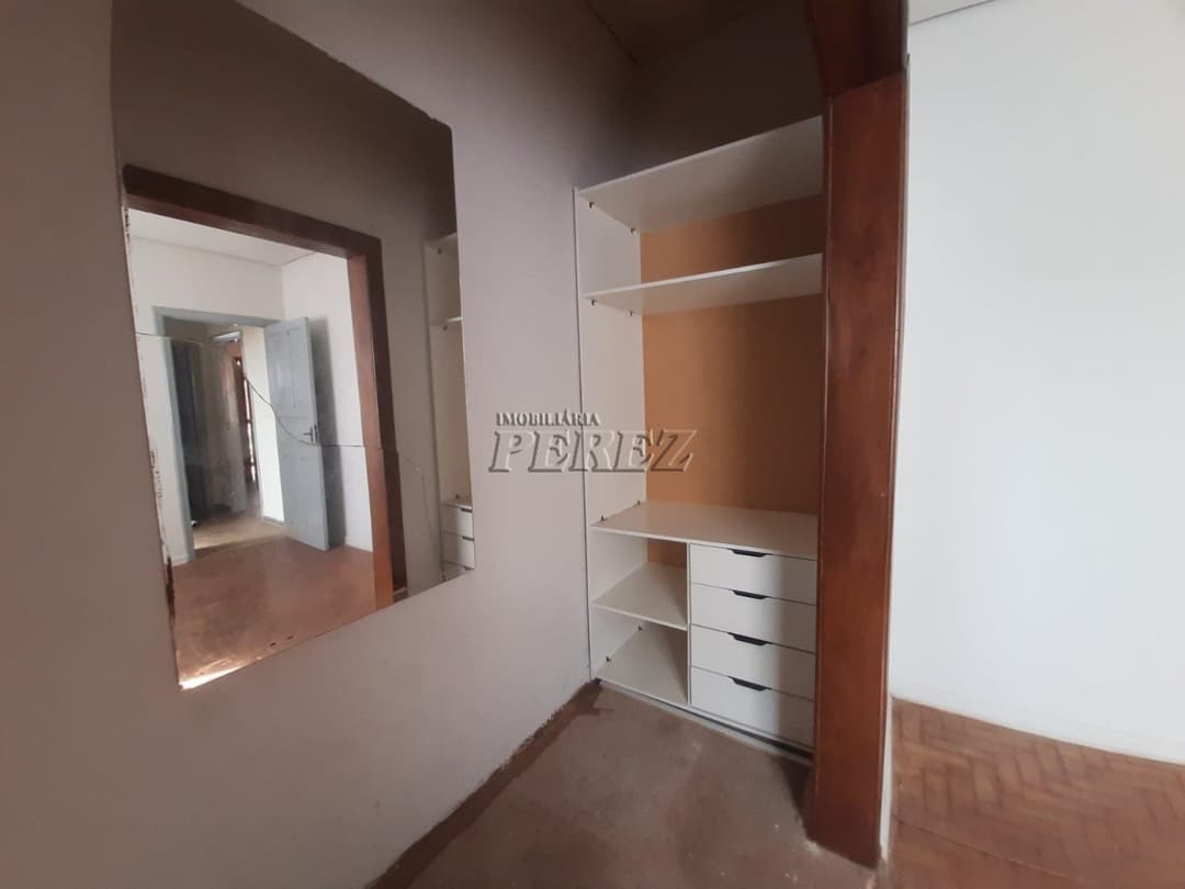 Casa de Três Quartos Para alugar no Centro de Londrina - Foto 14