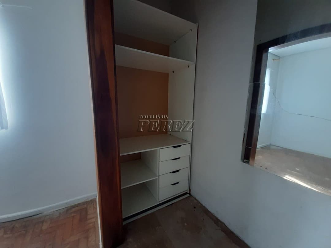 Casa de Três Quartos Para alugar no Centro de Londrina - Foto 16