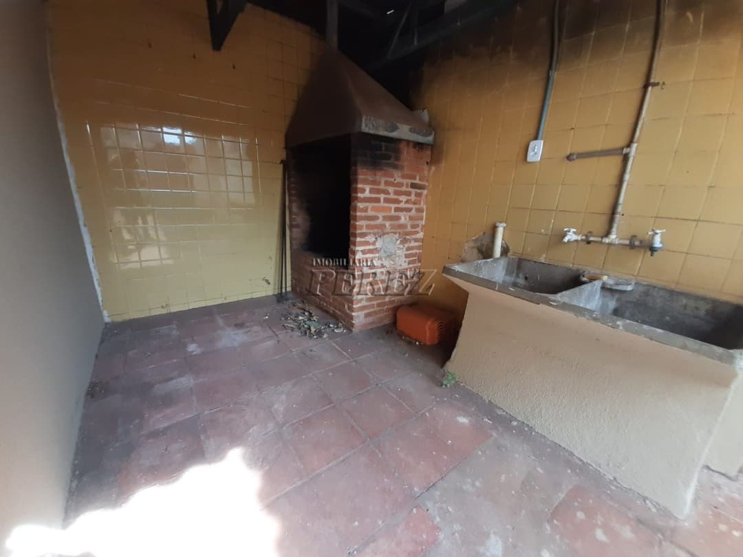 Casa de Três Quartos Para alugar no Centro de Londrina - Foto 32