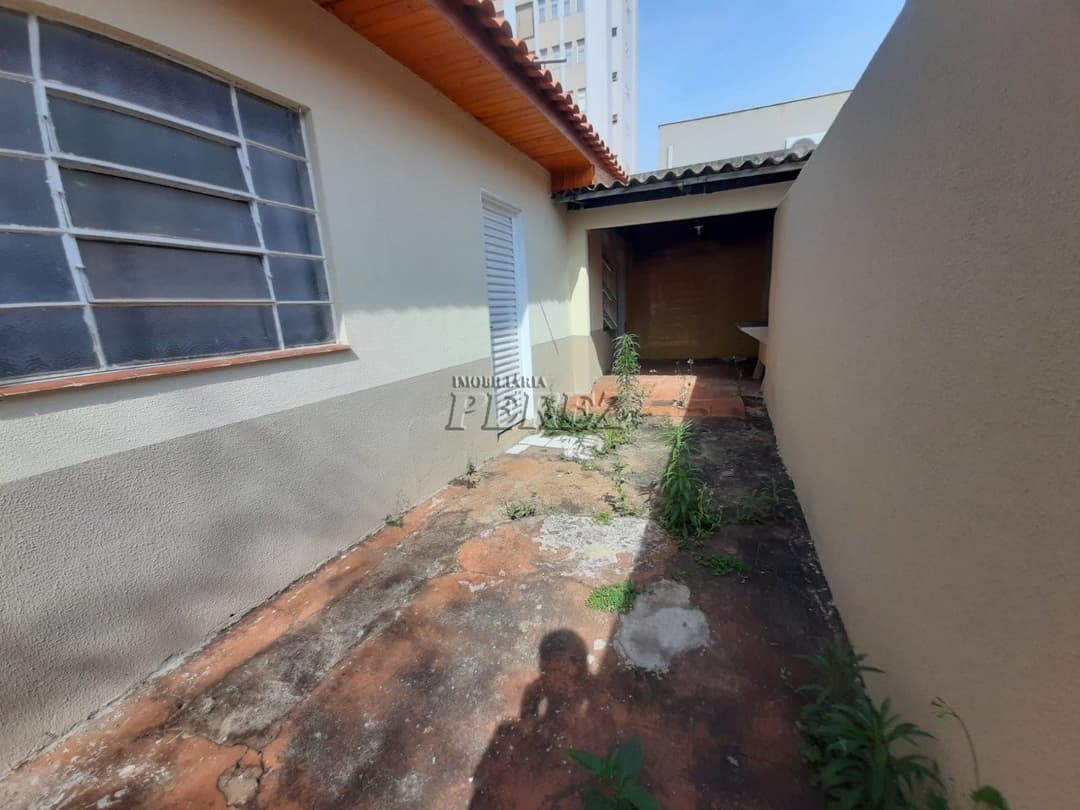 Casa de Fundos para alugar no Centro de Londrina - Foto 1