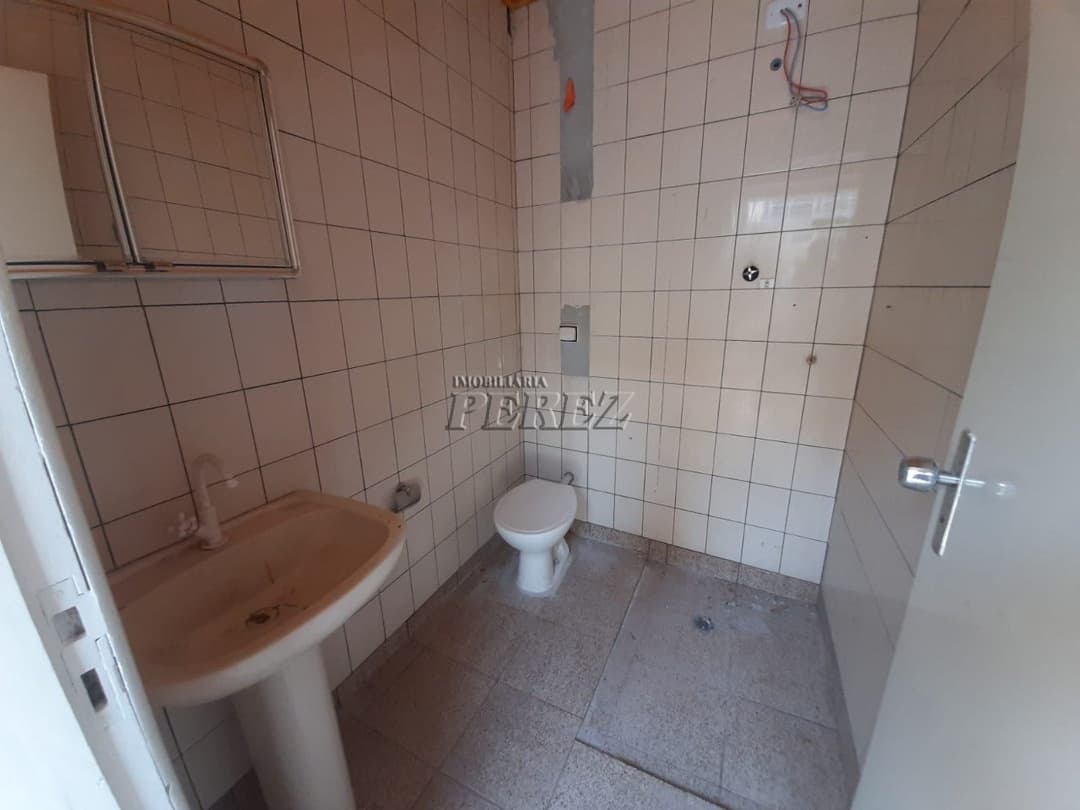 Casa de Fundos para alugar no Centro de Londrina - Foto 7