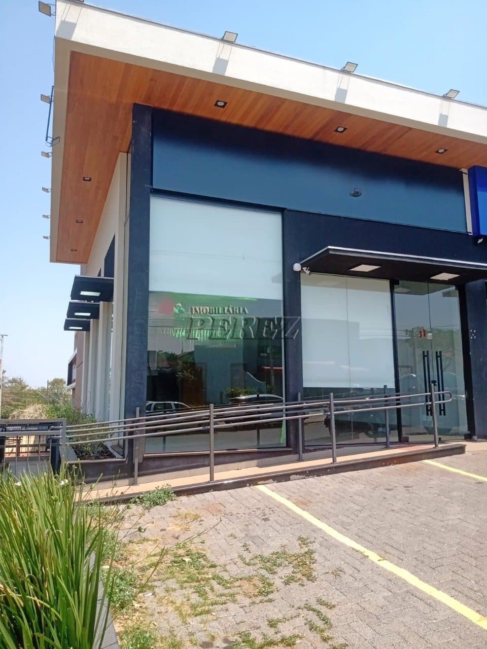 Loja comercial na região leste na cidade de Londrina para locação. - Foto 0
