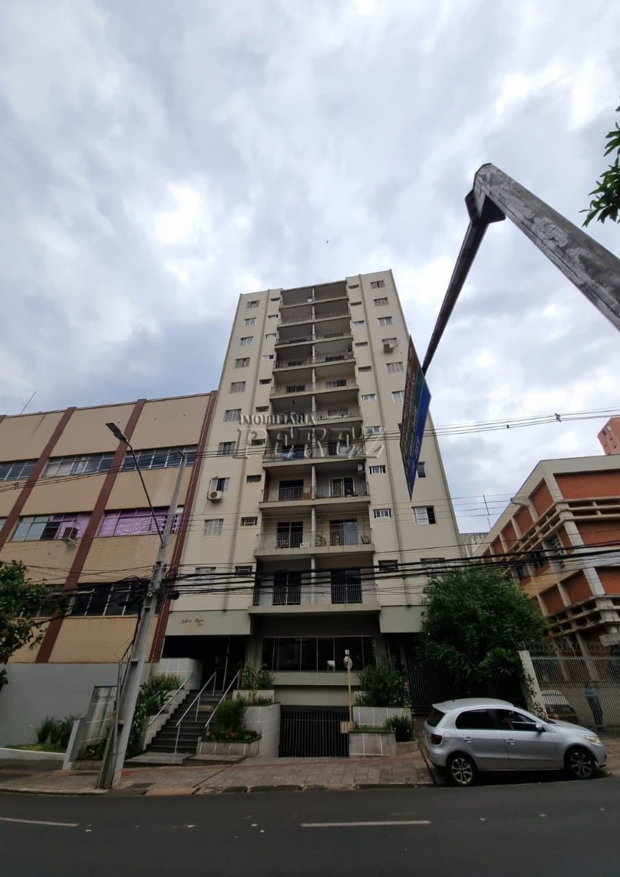 Apartamento para alugar no Edifício Grajaú, no centro de Londrina - Foto 0