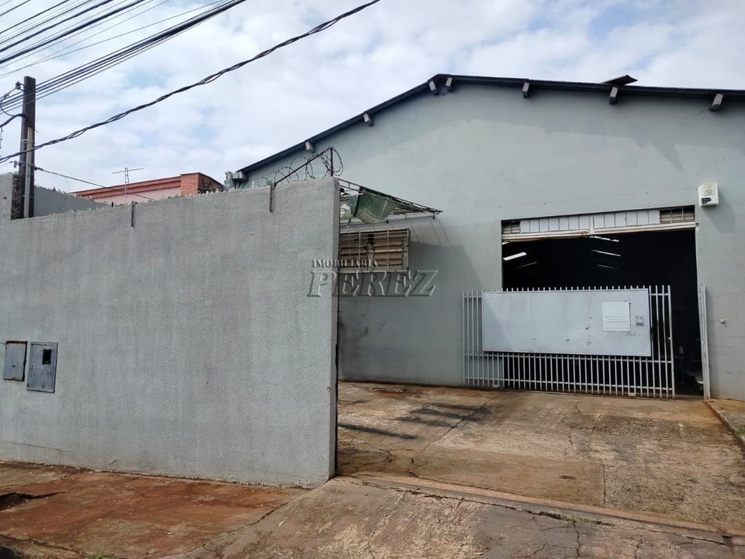 Barracão à venda, próximo ao Shopping  Boulevard, aceita permuta por terreno e veiculo. - Foto 0