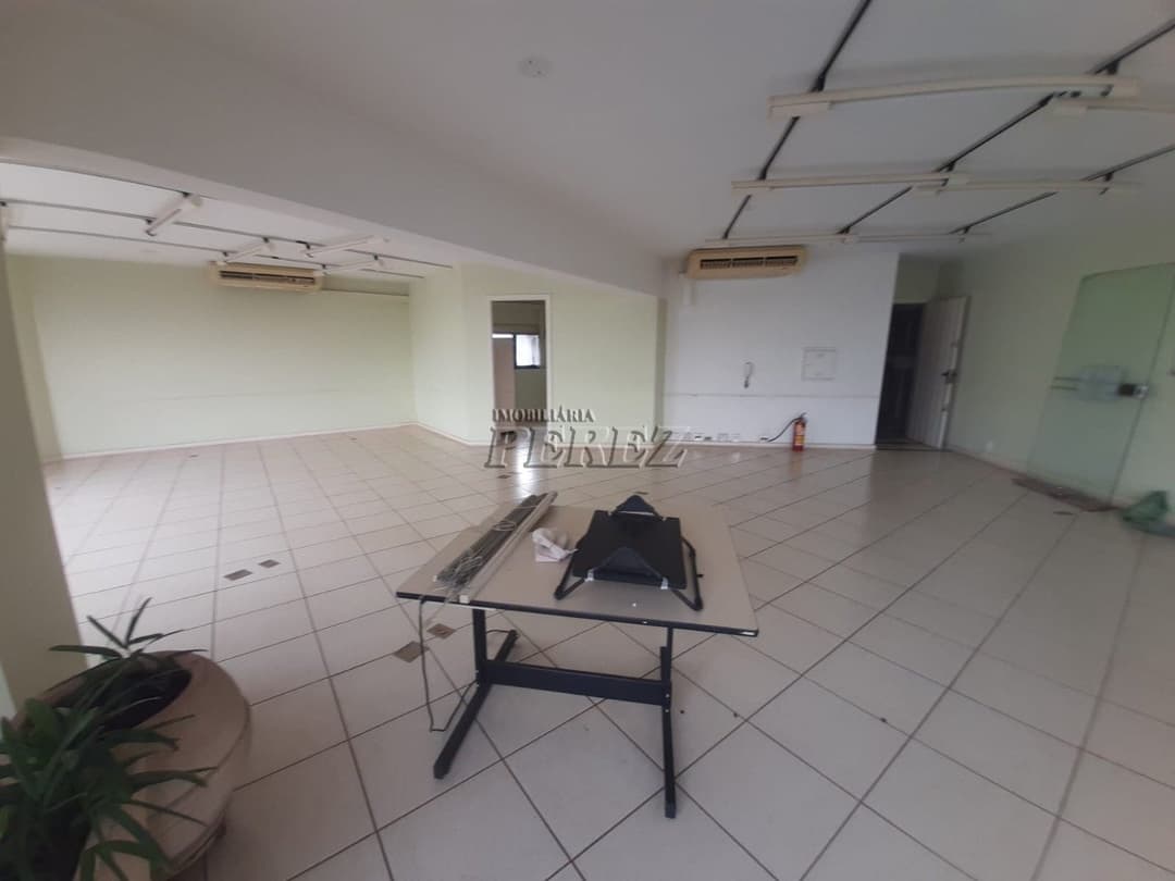 Sala para alugar no Edifício Pioneiros do Café, no centro de Londrina - Foto 5