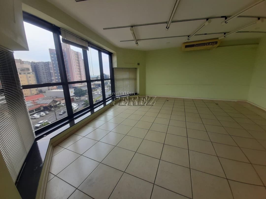 Sala para alugar no Edifício Pioneiros do Café, no centro de Londrina - Foto 7