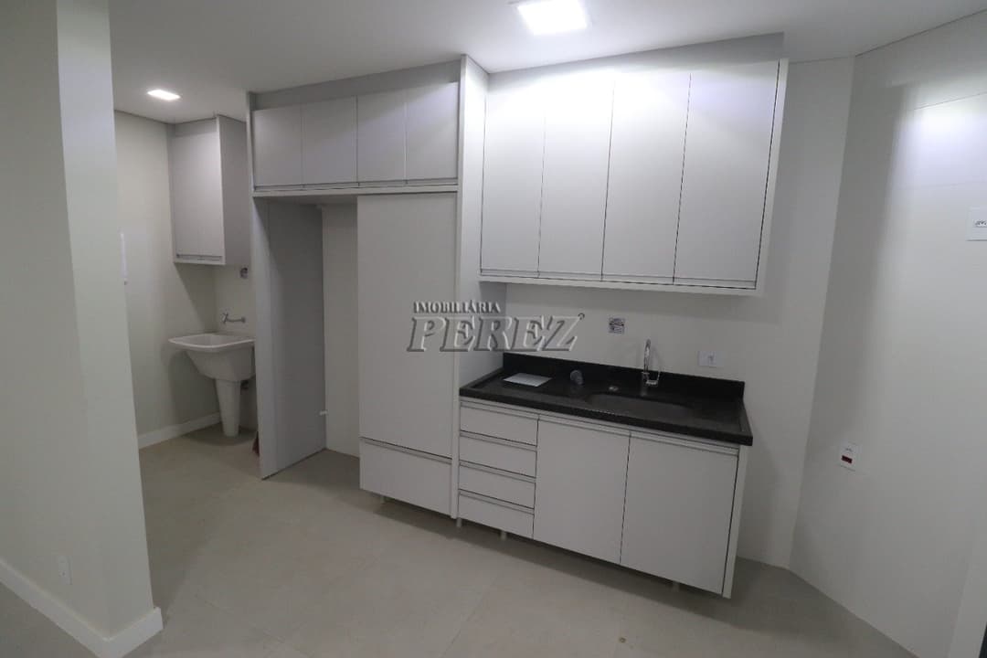 Apartamento para alugar no Odyssey na região central de Londrina - Foto 2