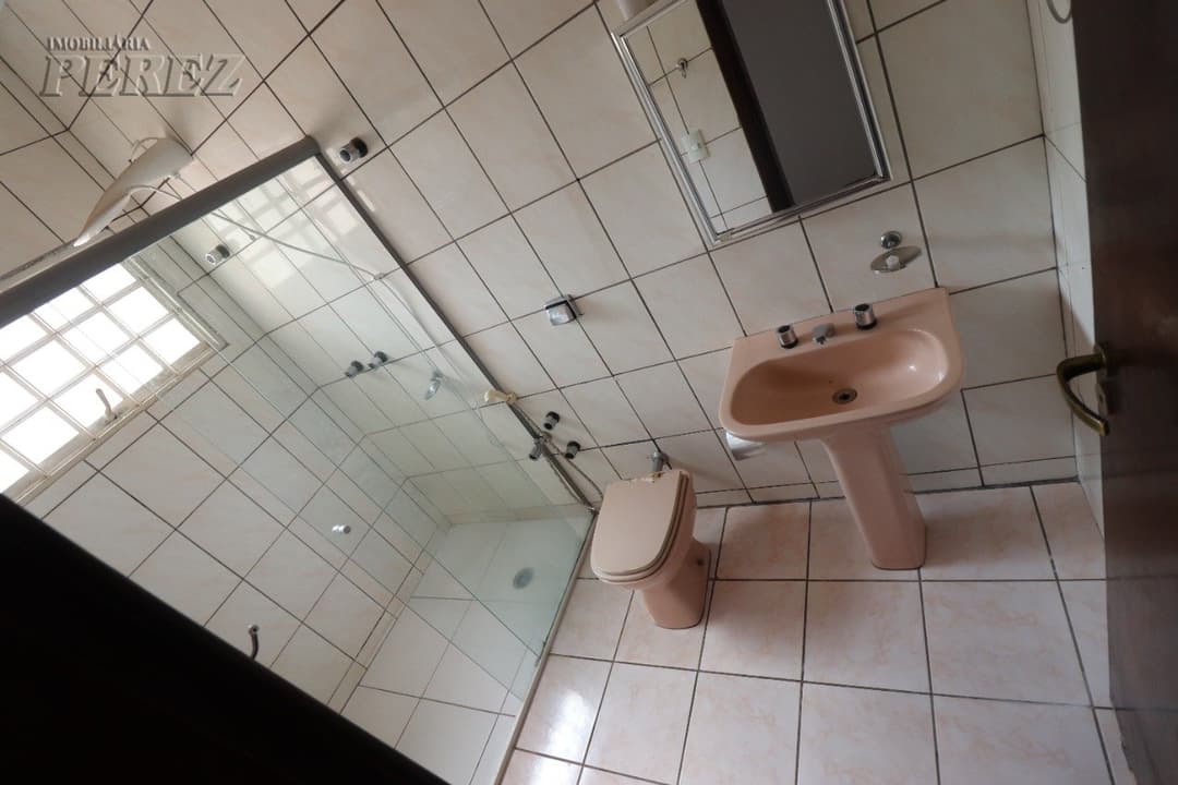 Sobrado com piscina para alugar no jardim Santa Monica na região norte em Londrina. - Foto 20