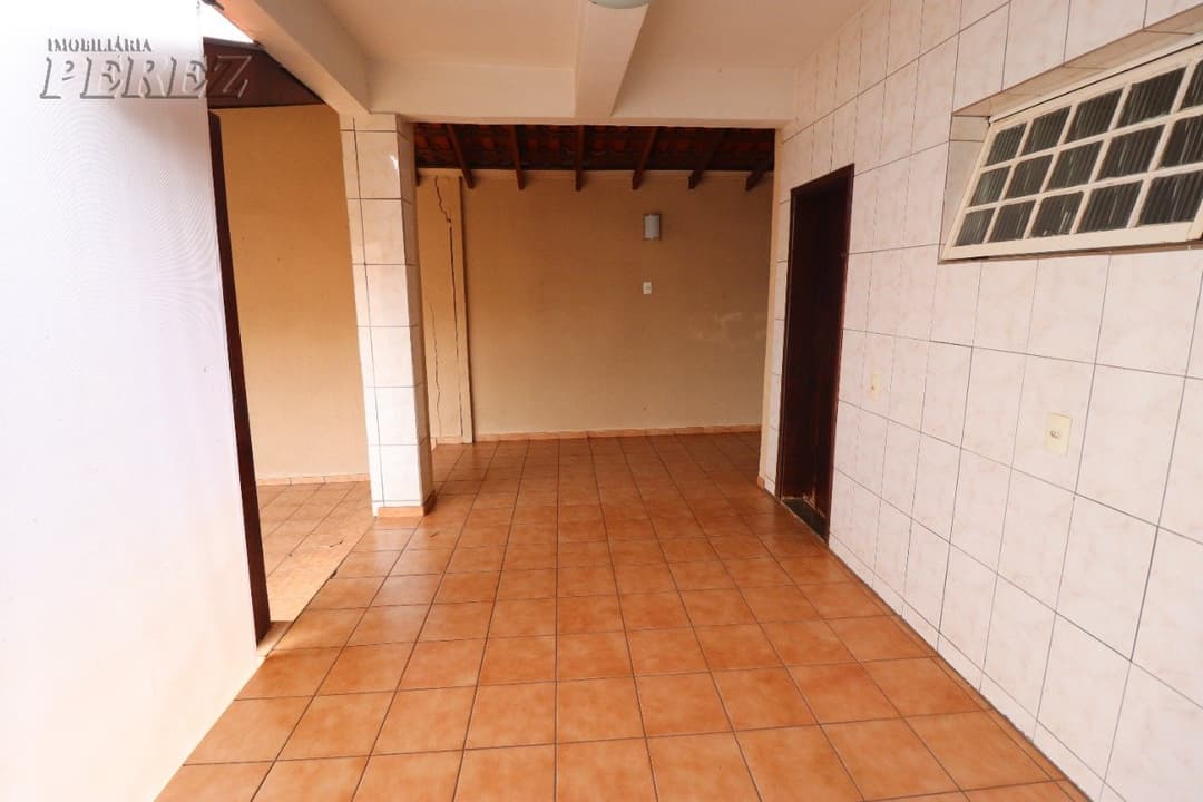 Sobrado com piscina para alugar no jardim Santa Monica na região norte em Londrina. - Foto 21