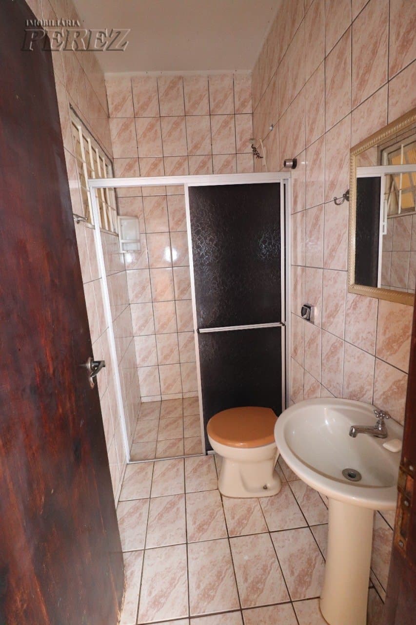 Sobrado com piscina para alugar no jardim Santa Monica na região norte em Londrina. - Foto 23
