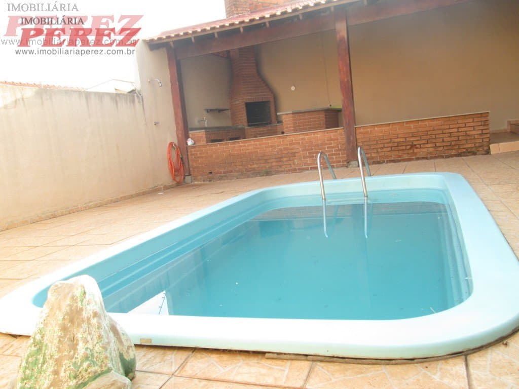 Sobrado com piscina para alugar no jardim Santa Monica na região norte em Londrina. - Foto 2