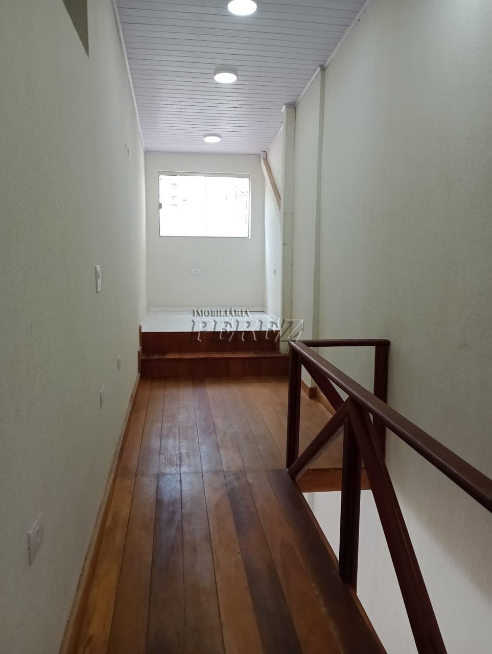 Sala Comercial para alugar na Rua Pio XII no centro de Londrina - Foto 4