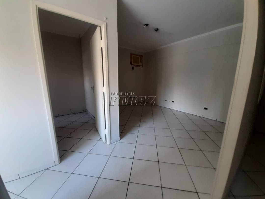Sala Comercial para alugar no Centro de Londrina - Próxima ao Calçadão e Terminal Urbano - Foto 12
