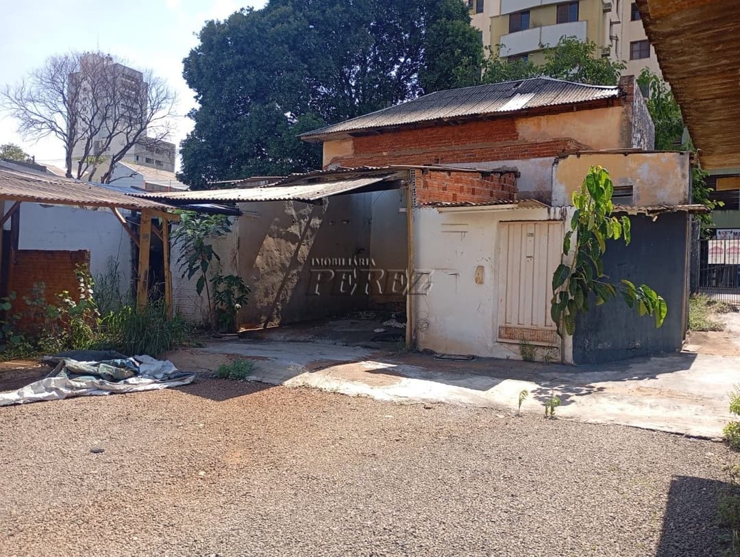 Terrena para venda e locação, Centro de Londrina, com 510m2 ótimo para garagem, ou investimento de ponto comercial. - Foto 5