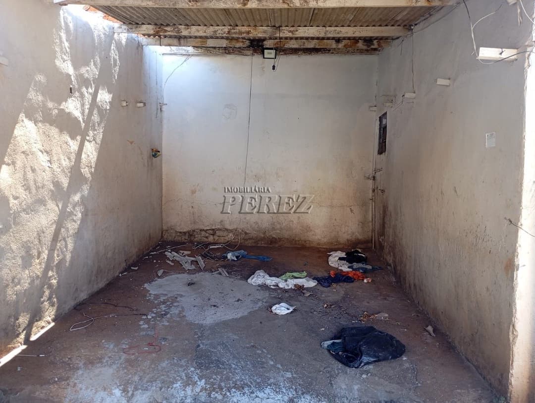 Terrena para venda e locação, Centro de Londrina, com 510m2 ótimo para garagem, ou investimento de ponto comercial. - Foto 6