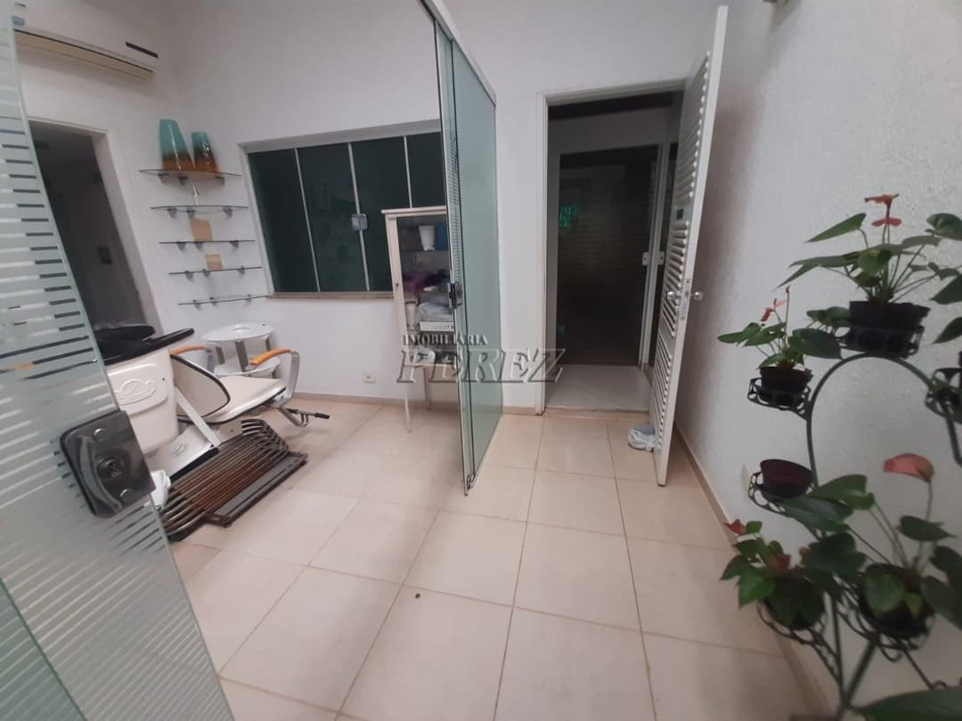 Sala comercial para alugar na região central de Londrina - Rua Ibiporã - Foto 11