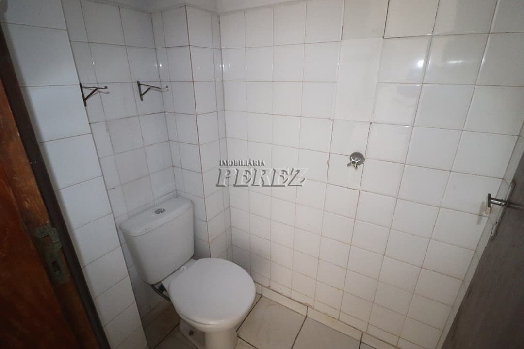 Apartamento para alugar na Rua Sergipe, no centro de Londrina - Edifício Maria José - Foto 17