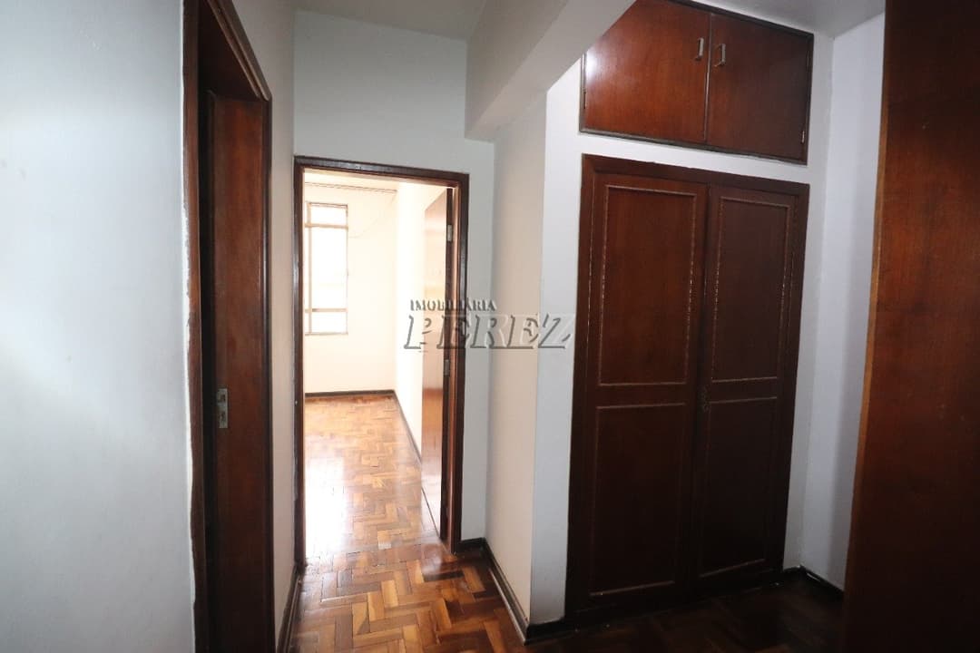 Apartamento para alugar na Rua Sergipe, no centro de Londrina - Edifício Maria José - Foto 32