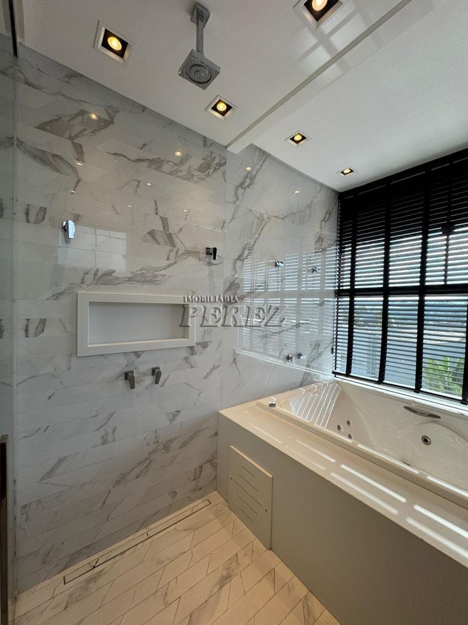 Sobrado à venda, mobiliada de alto padrão no Condomínio Sun Lake - 4 suítes e espaço gourmet completo! - Foto 17