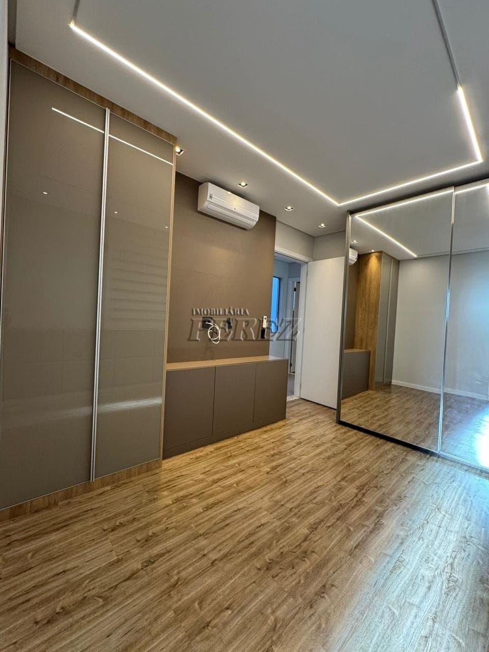 Sobrado à venda, mobiliada de alto padrão no Condomínio Sun Lake - 4 suítes e espaço gourmet completo! - Foto 19