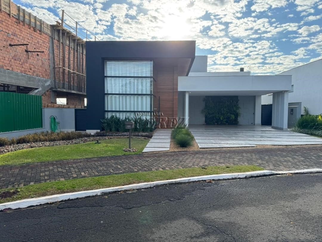 Sobrado à venda, mobiliada de alto padrão no Condomínio Sun Lake - 4 suítes e espaço gourmet completo! - Foto 0