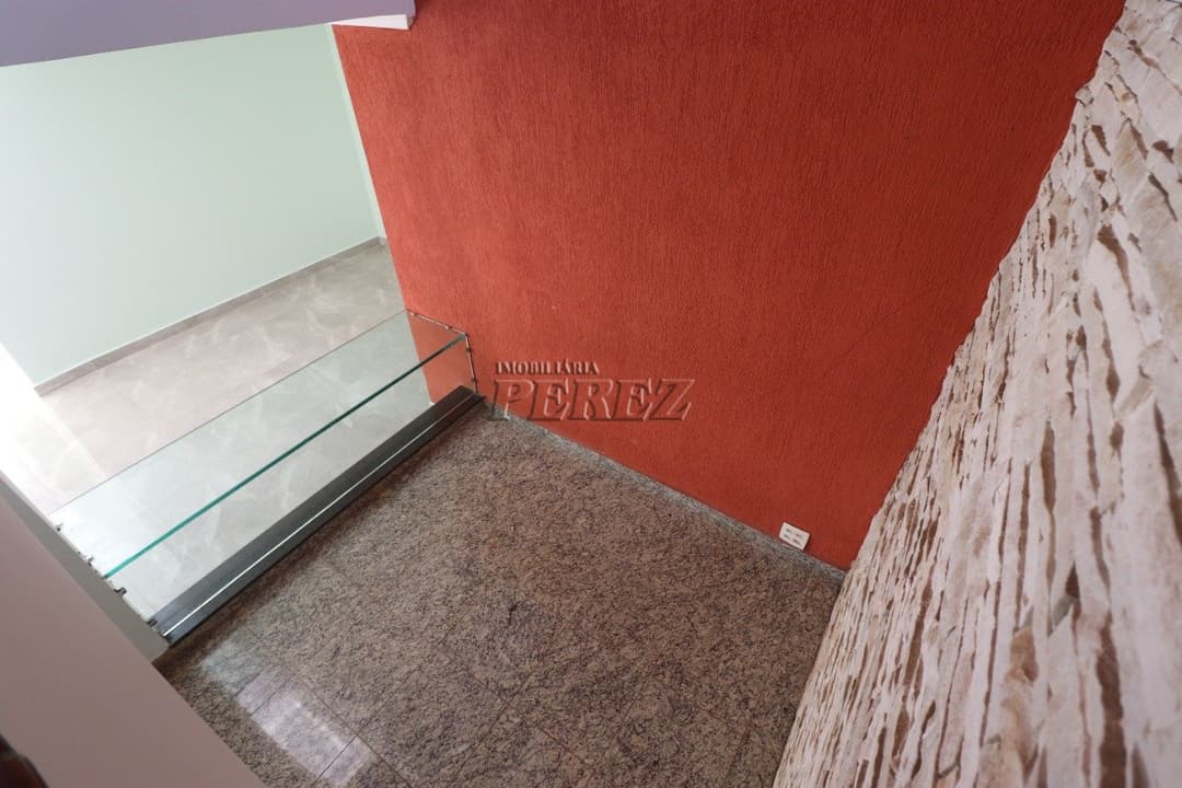 Casa de quatro dormitórios e suíte para locação no centro de Londrina - Foto 19