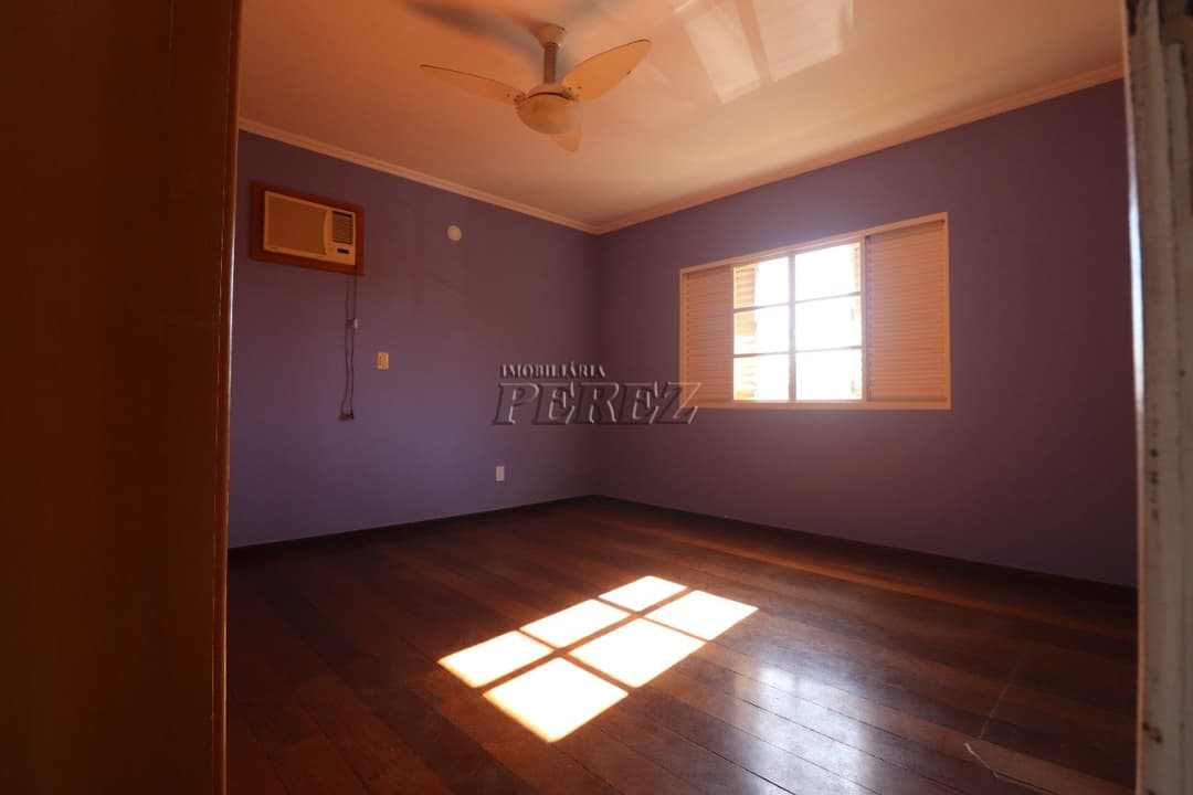 Casa de quatro dormitórios e suíte para locação no centro de Londrina - Foto 23