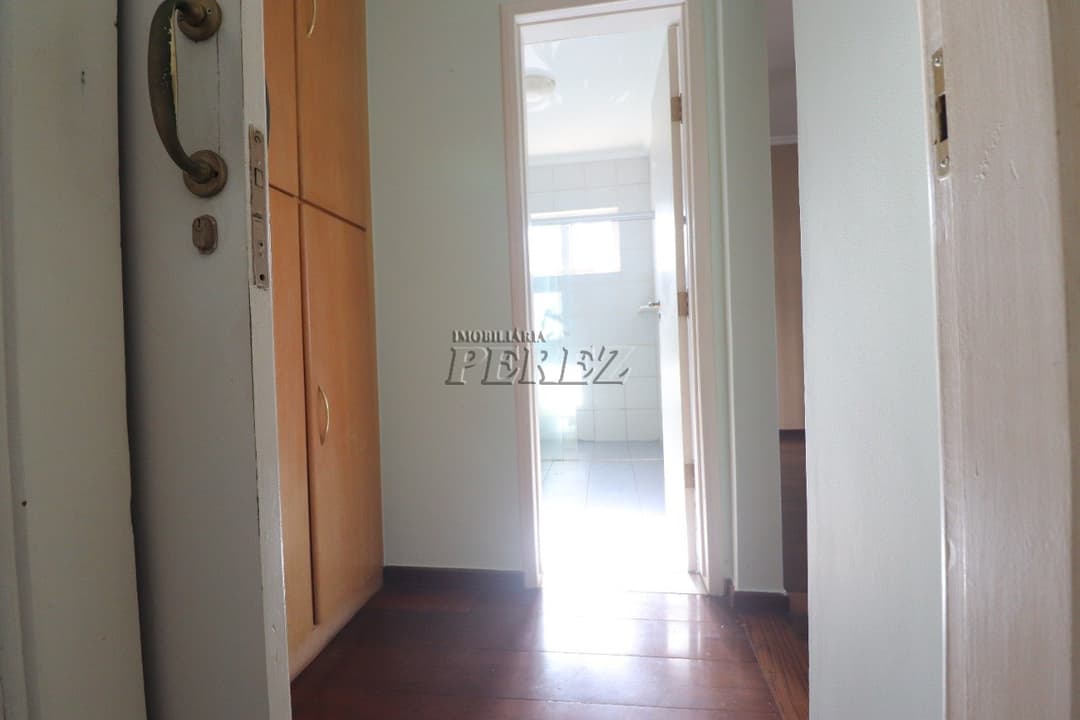 Casa de quatro dormitórios e suíte para locação no centro de Londrina - Foto 29