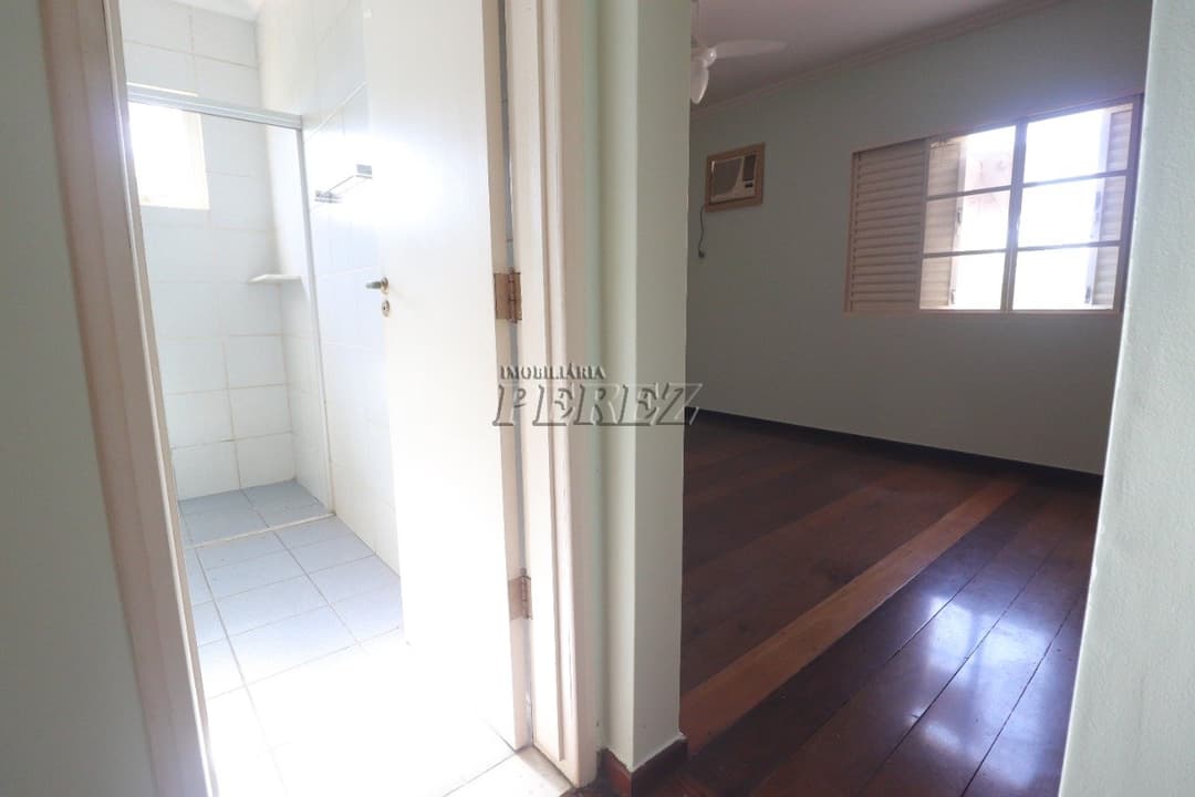 Casa de quatro dormitórios e suíte para locação no centro de Londrina - Foto 30