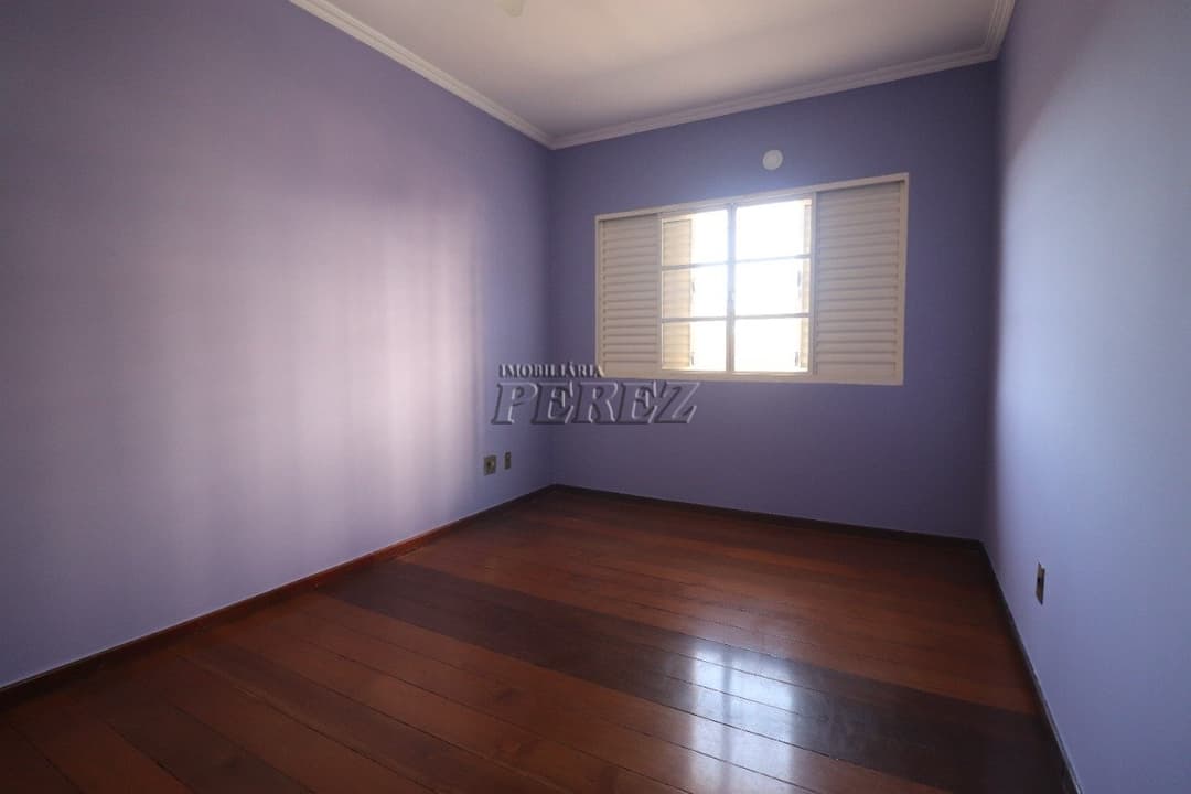 Casa de quatro dormitórios e suíte para locação no centro de Londrina - Foto 36