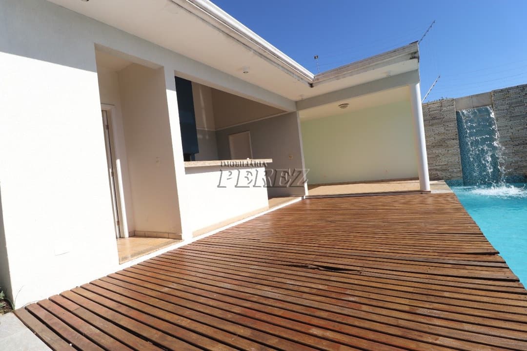 Casa de quatro dormitórios e suíte para locação no centro de Londrina - Foto 43