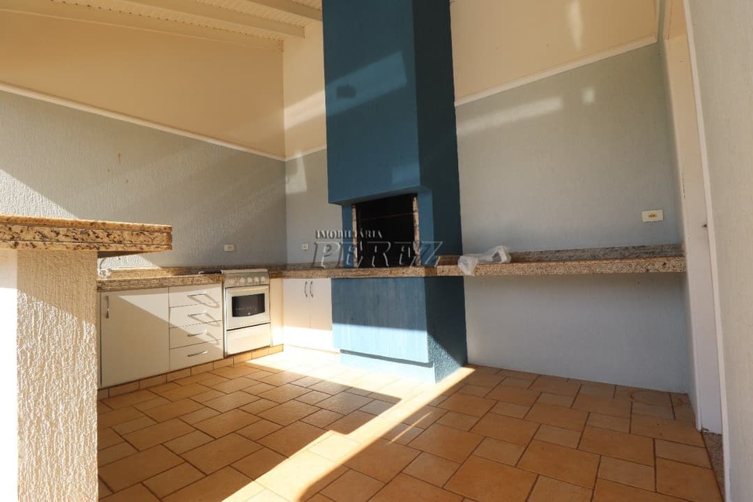 Casa de quatro dormitórios e suíte para locação no centro de Londrina - Foto 45