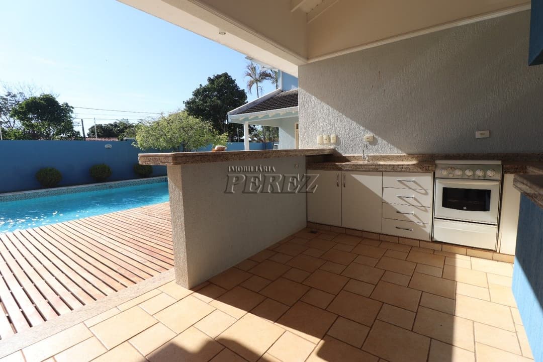 Casa de quatro dormitórios e suíte para locação no centro de Londrina - Foto 46