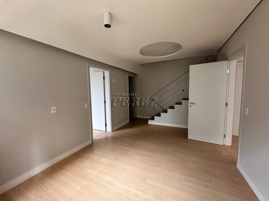 Imóvel Comercial para Alugar na Rua Santos Centro, Londrina - Foto 1