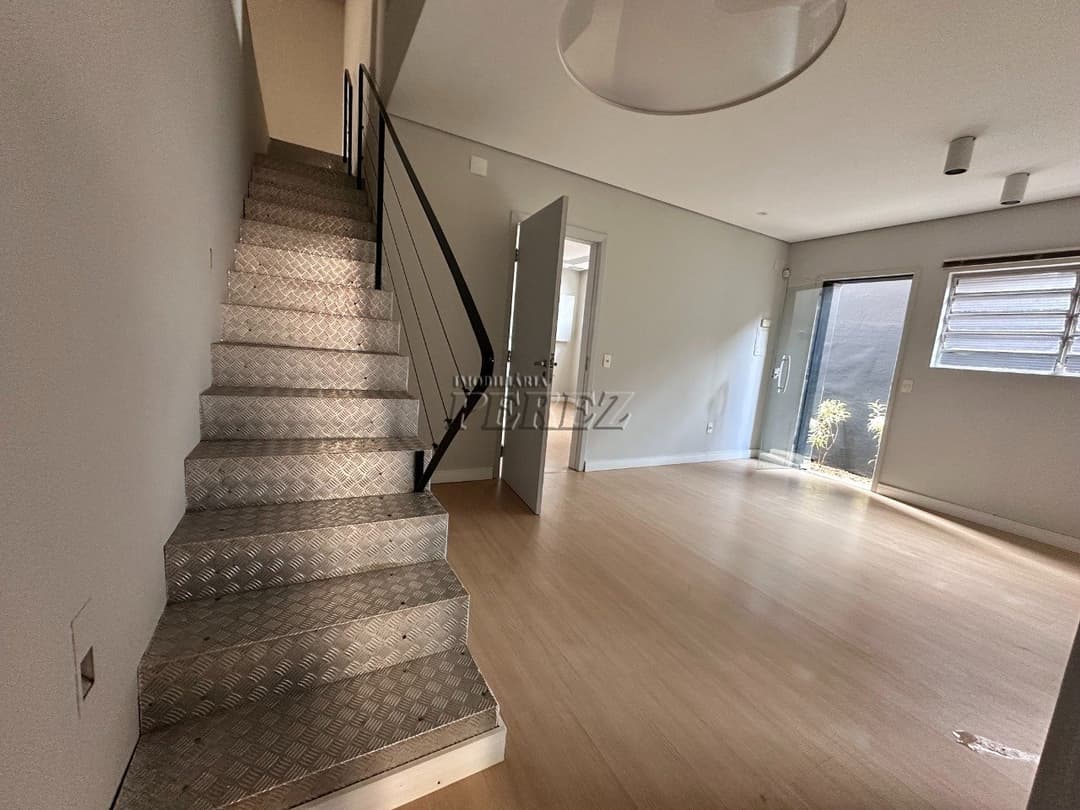 Imóvel Comercial para Alugar na Rua Santos Centro, Londrina - Foto 6