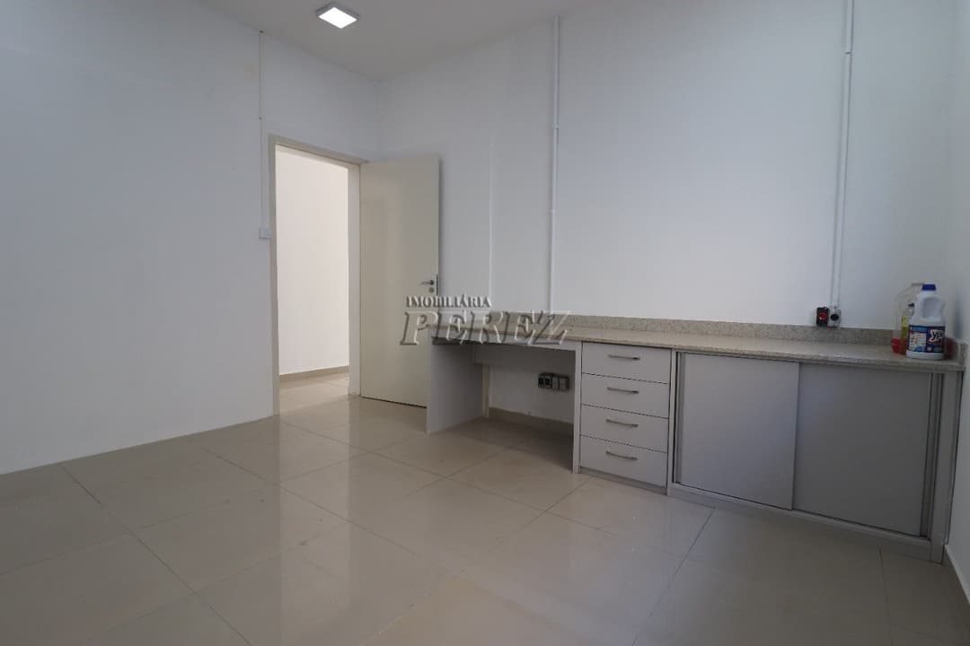 Imóvel Comercial para Alugar na Avenida Bandeirantes - Região Central de Londrina - Foto 30