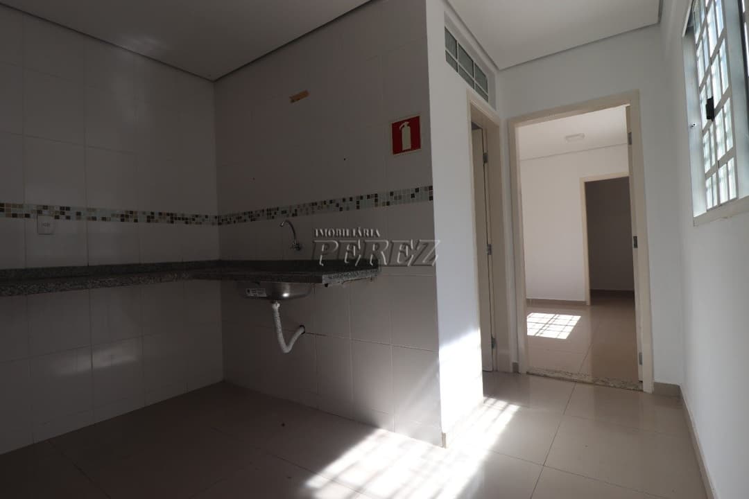 Imóvel Comercial para Alugar na Avenida Bandeirantes - Região Central de Londrina - Foto 45